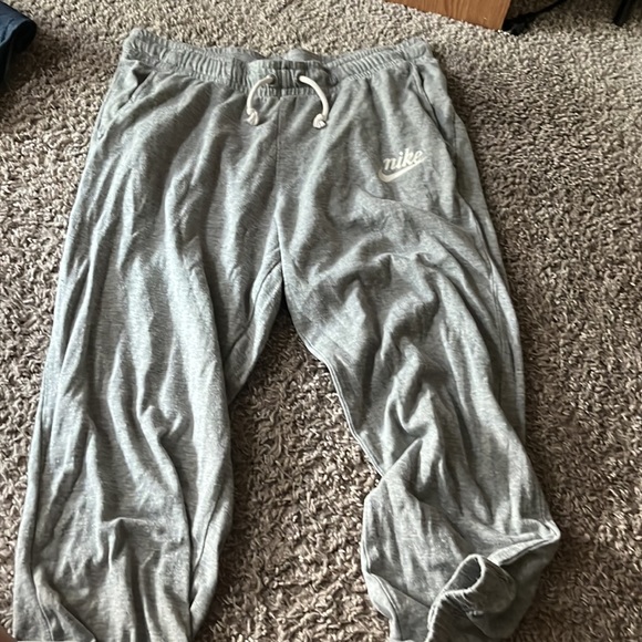 too big - Picture 2 of 3